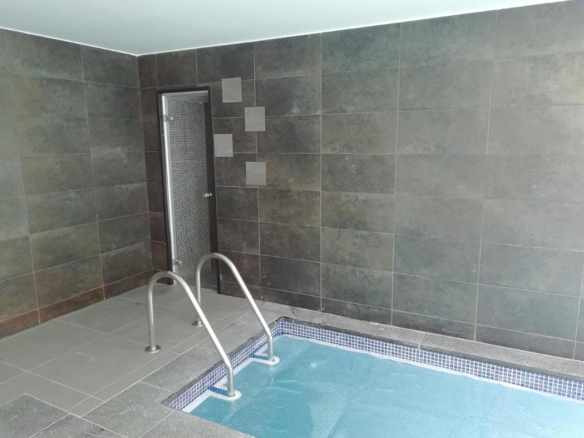 Le Gite Du Chtihameau Avec Piscine Interieure Privative, Selon Date Bassee 外观 照片